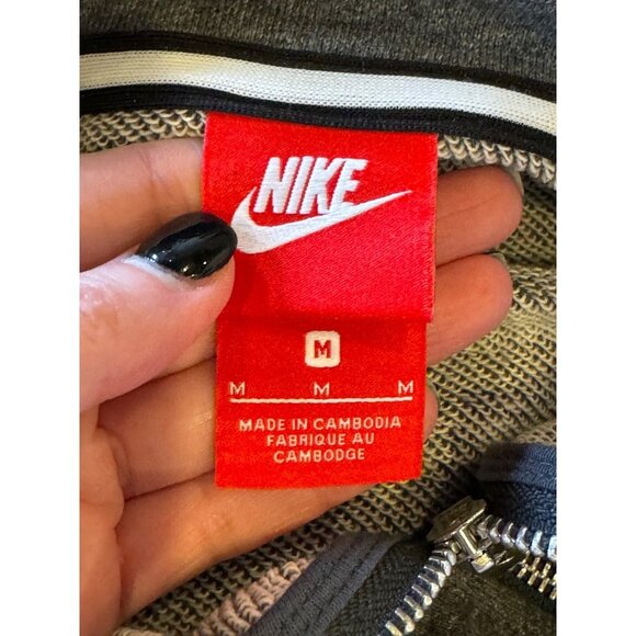 Nike Black and Gray Sweatshirt Hoodie - Picture 9 of 11